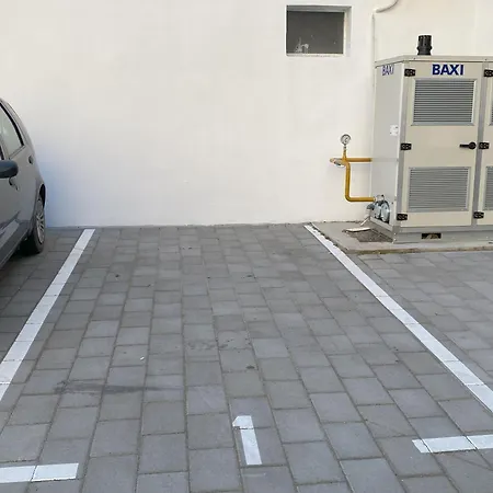 アパート 021 Hideout *