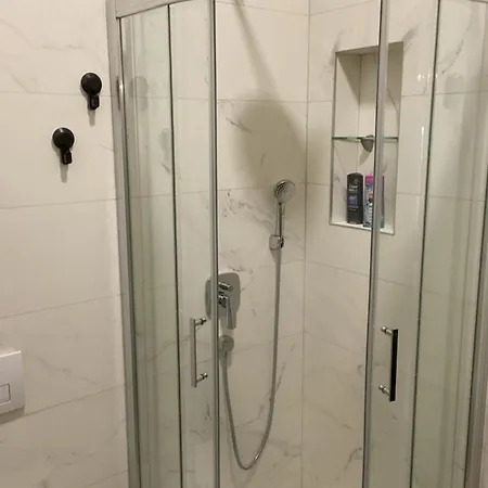 021 Hideout * 노비사드