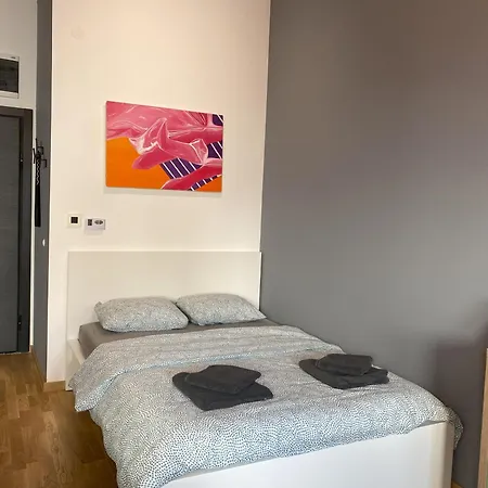 021 Hideout 아파트 노비사드